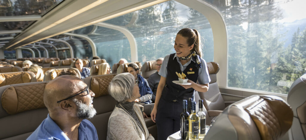Rocky Mountaineer – GoldLeaf